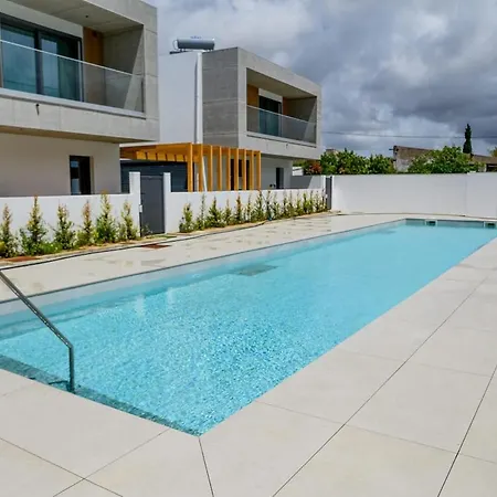 Dom wakacyjny Detached House In A Private