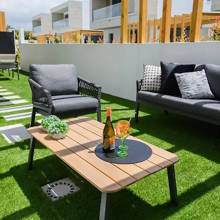 Detached House In A Private Albufeira